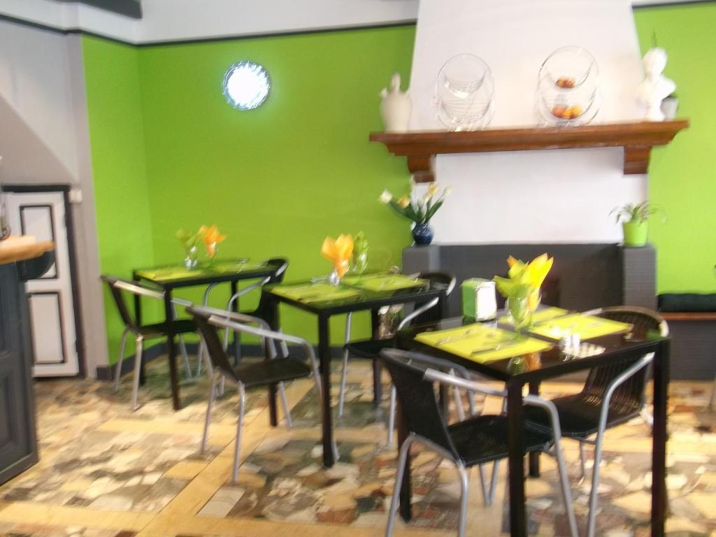 Hotel Le Bearn Bagneres-de-Bigorre Ngoại thất bức ảnh